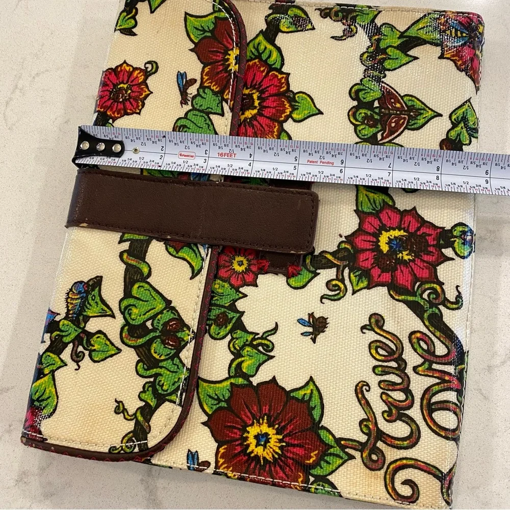 Sakroots iPad / kindle / tablet folio